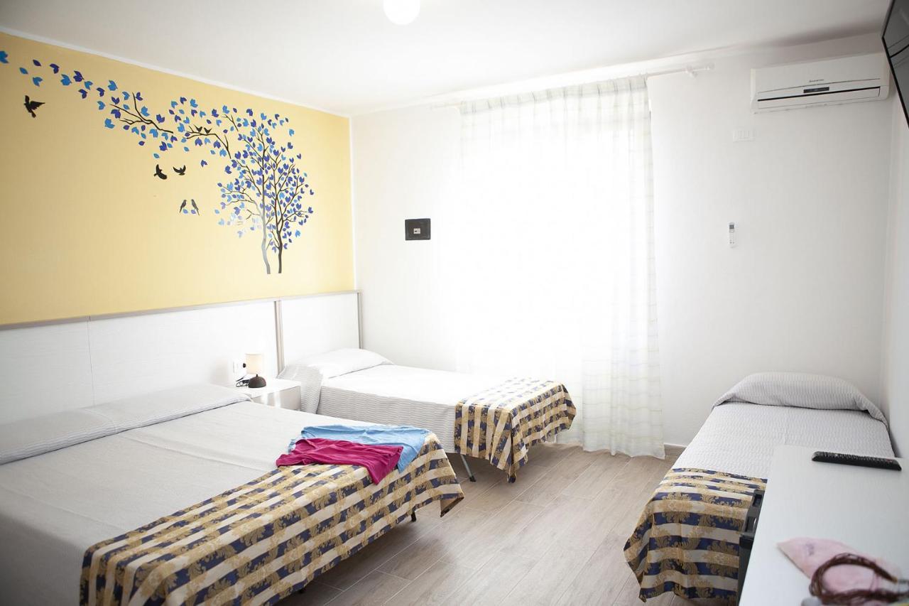 Hotel Thomas Marina di Campo Exterior photo